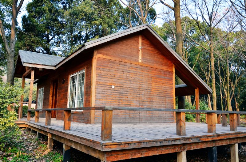 Log Home Weatherproofing in Alpharetta, GA